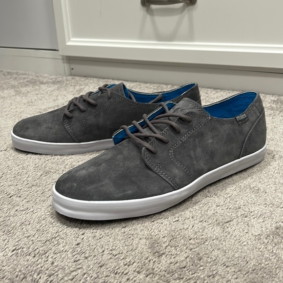 Etnies lurker Clearance